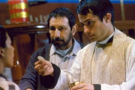 El crimen del padre Amaro (2002) - Gael García Bernal