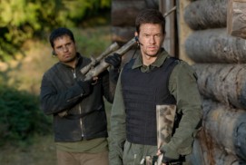 Shooter (2007) - Michael Peña, Mark Wahlberg
