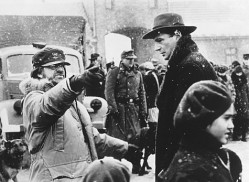 Schindler's List (1993) - Liam Neeson, Steven Spielberg