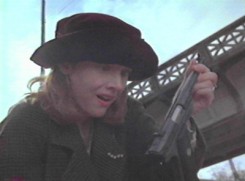 The Gun in Betty Lou's Handbag (1992) - Penelope Ann Miller