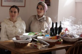 Lemale et ha'halal (2012) - Hadas Yaron, Renana Raz