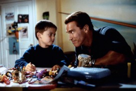 Jingle All the Way (1996) - Jake Lloyd, Arnold Schwarzenegger