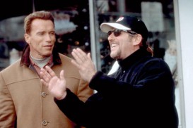 Jingle All the Way (1996) - Arnold Schwarzenegger, Brian Levant