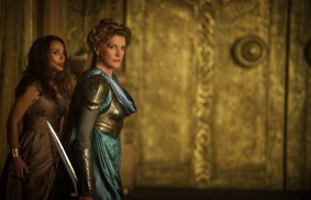 Thor: The Dark World (2013) - Natalie Portman, Rene Russo