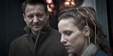 Pod Mocnym Aniołem (2013) - Robert Więckiewicz, Julia Kijowska