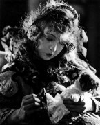 Broken Blossoms or The Yellow Man and the Girl (1919) - Lillian Gish