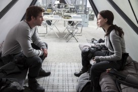 The Hunger Games: Mockingjay Part 2 (2015) - Liam Hemsworth, Jennifer Lawrence