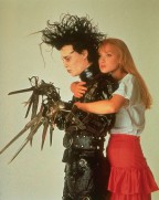 Edward Scissorhands (1990) - Johnny Depp, Winona Ryder