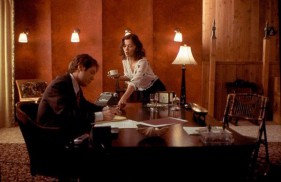 Secretary (2002) - James Spader, Maggie Gyllenhaal