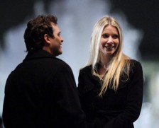 Two Lovers (2008) - Joaquin Phoenix, Gwyneth Paltrow
