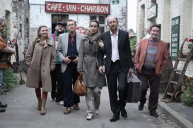 Bienvenue chez les Ch'tis (2008) - Anne Marivin, Guy Lecluyse, Dany Boon, Zoé Félix, Kad Merad, Philippe Duquesne