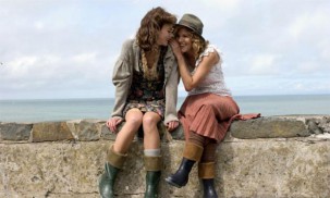 The Edge of Love (2008) - Keira Knightley, Sienna Miller