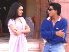 Coś się dzieje. (1998) - Rani Mukherjee, Shahrukh Khan