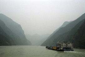 Up the Yangtze (2007)