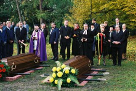Unkenrufe (2005)bigniew Zamachowski, Marek Kondrat, Krzysztof Globisz, Matthias Habich, Krystyna Janda, Joachim Krol