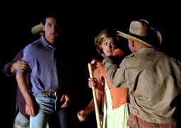 8 Heads in a Duffel Bag (1997) - Andy Comeau, Kristy Swanson