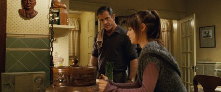 Edge of Darkness (2009) - Mel Gibson, Bojana Novakovic