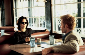 Memento (2000) - Carrie-Anne Moss, Guy Pearce
