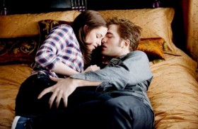 The Twilight Saga: Eclipse (2010) - Kristen Stewart, Robert Pattinson