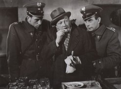 Kalosze szczęścia (1958) - Jan Kobuszewski, Tadeusz Fijewski, Janusz Kłosiński