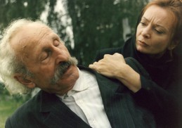 Requiem (2001) - Franciszek Pieczka, Kamila Sammler