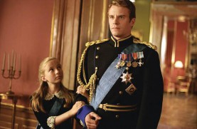 The Prince & Me (2004) - Eliza Bennett, Luke Mably