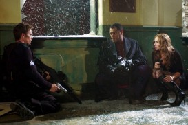 Assault on Precinct 13 (2005) - Ethan Hawke, Laurence Fishburne, Drea de Matteo